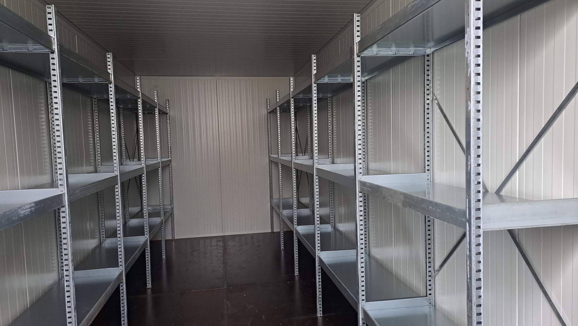Nieuws 20241127 stellingen in de nieuwe container 40